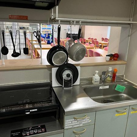 Shin-Osaka Youth Hostel Екстер'єр фото