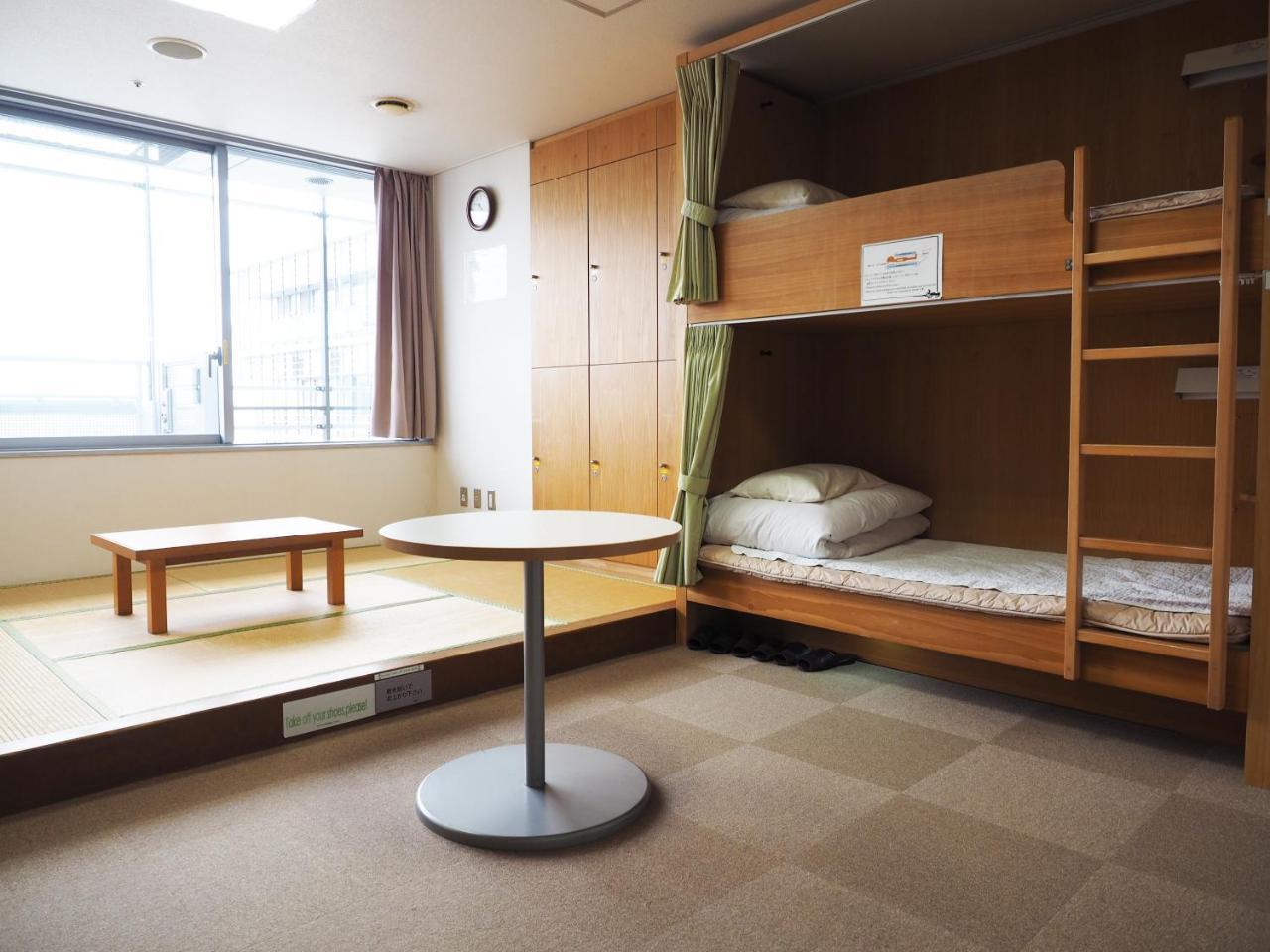 Shin-Osaka Youth Hostel Екстер'єр фото