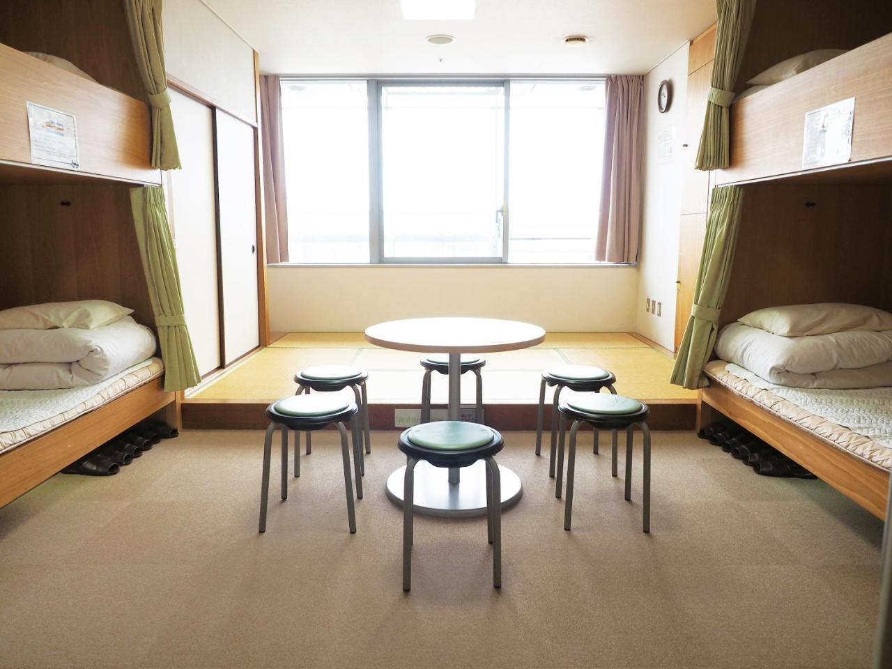 Shin-Osaka Youth Hostel Екстер'єр фото